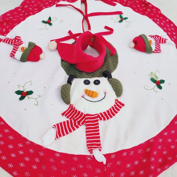 Vintage Snowman Plush Christmas Tree Skirt Red White - Picture 1 of 9